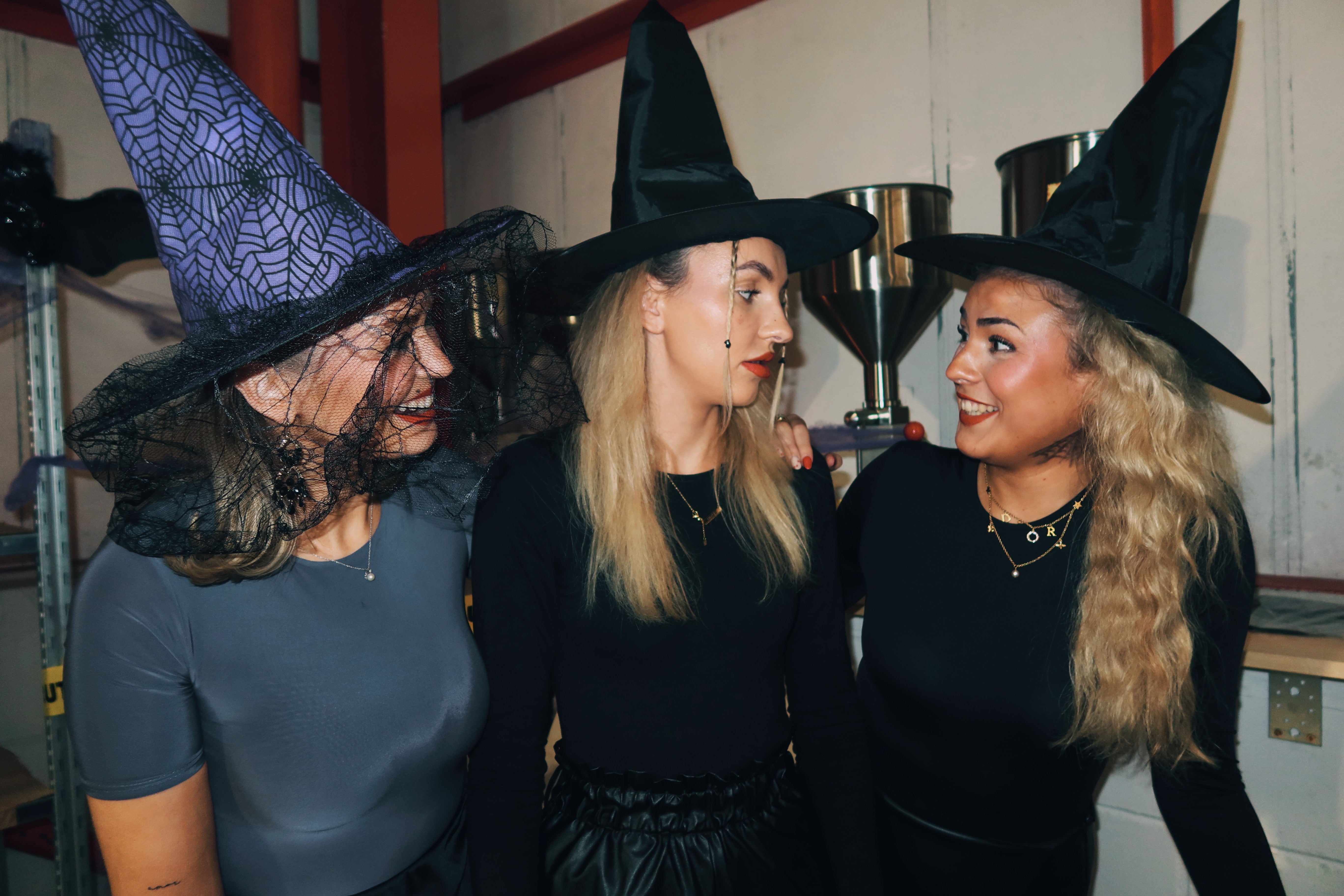 Win the cure for a bad hair day 🧙♀️🍯✨